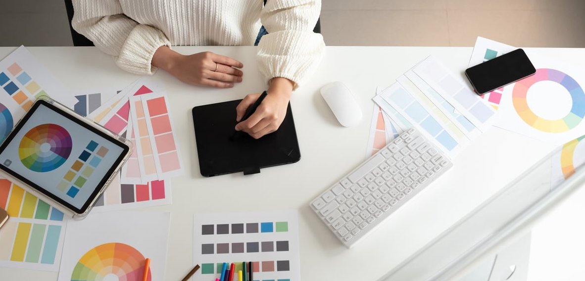 web designer meeting client
