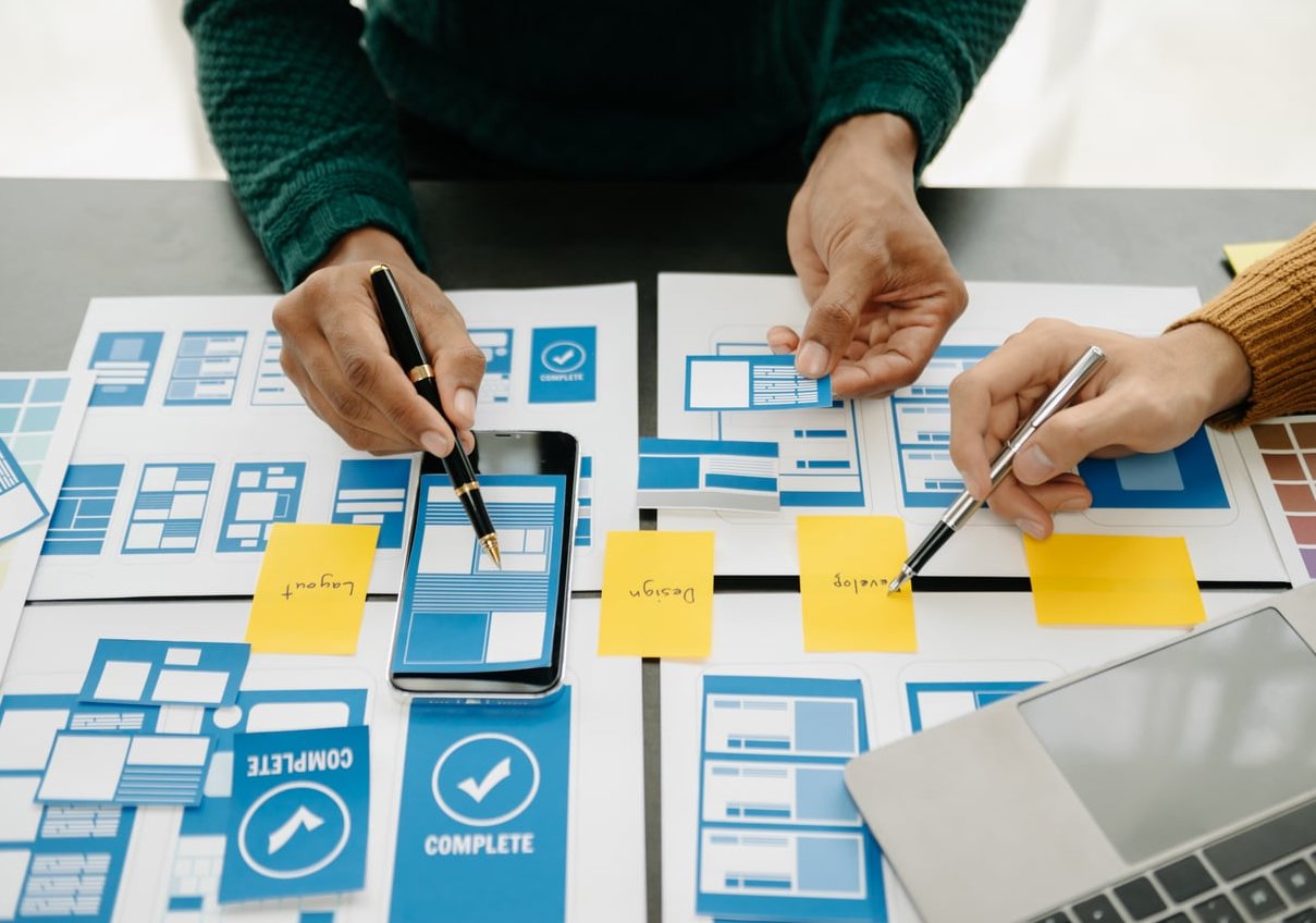 How to Improve Website Navigation: 8 Menu Structures That Keep Visitors Clicking